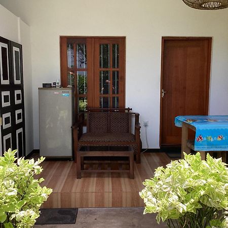 Aroma Guest House Мирисса Экстерьер фото